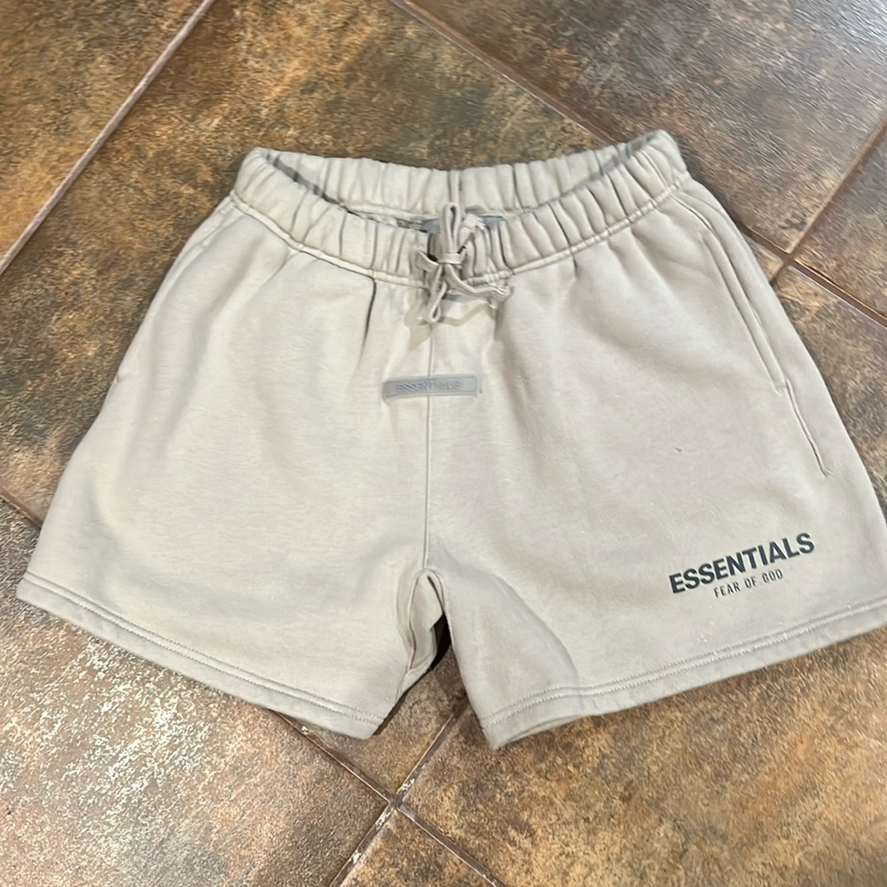 Essentials Fear of God sweatshorts sz10